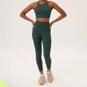 Girlfriend Collective Workout Set (two piece) - Moss Green - Like New
